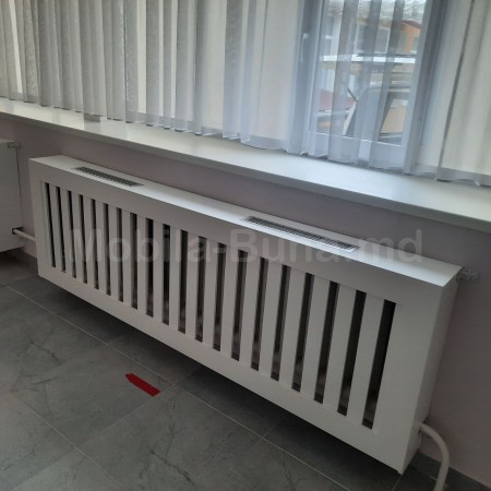 Декоративный экран для радиаторов детского сада 